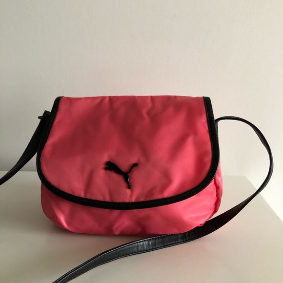 Pink crossbody Puma bag - Picture 1 of 5